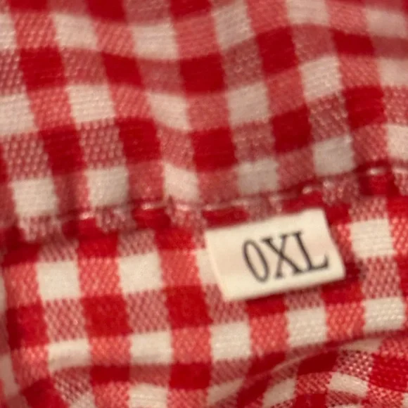 Unbranded. Size OXL. Red and white gingham. Mandarin collar 100% polyester - Picture 5 of 6